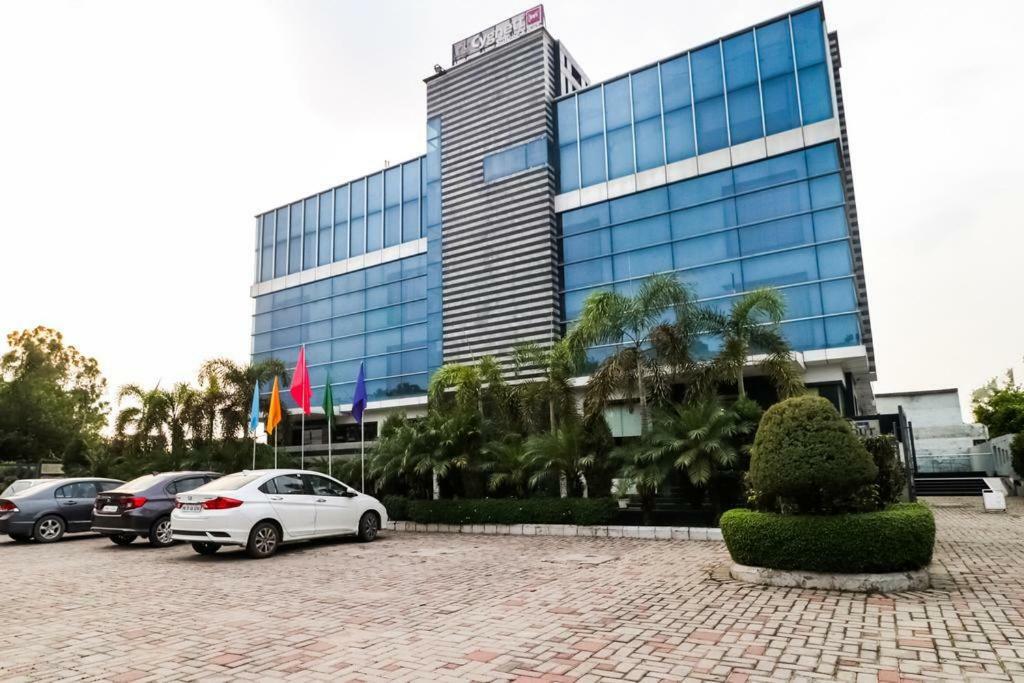 Hotel La Silver Leaf Nawāshahr Exterior foto